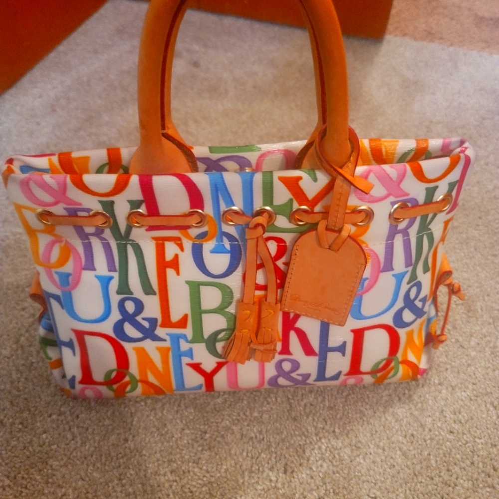 Dooney & Bourke